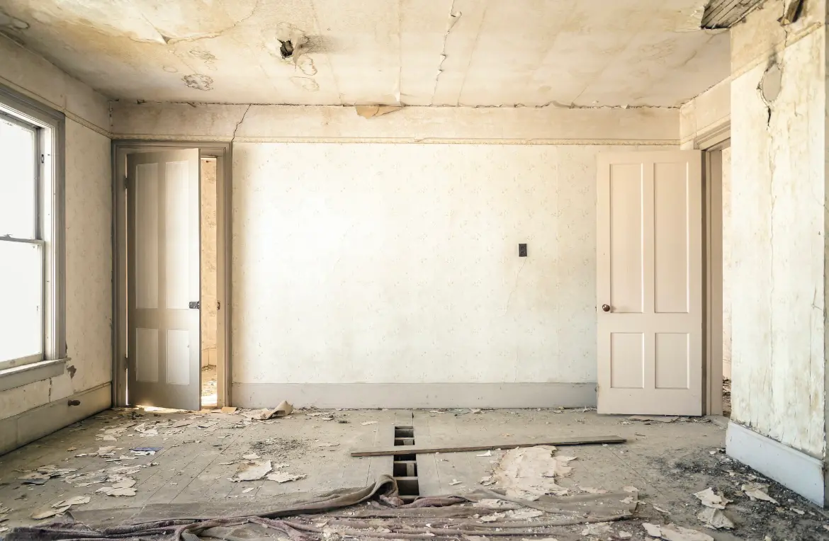 Waste disposal crew managing a cleanout project in Rice Lake